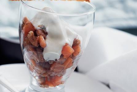 Zalm-garnalencocktail met citroenmayonaise
