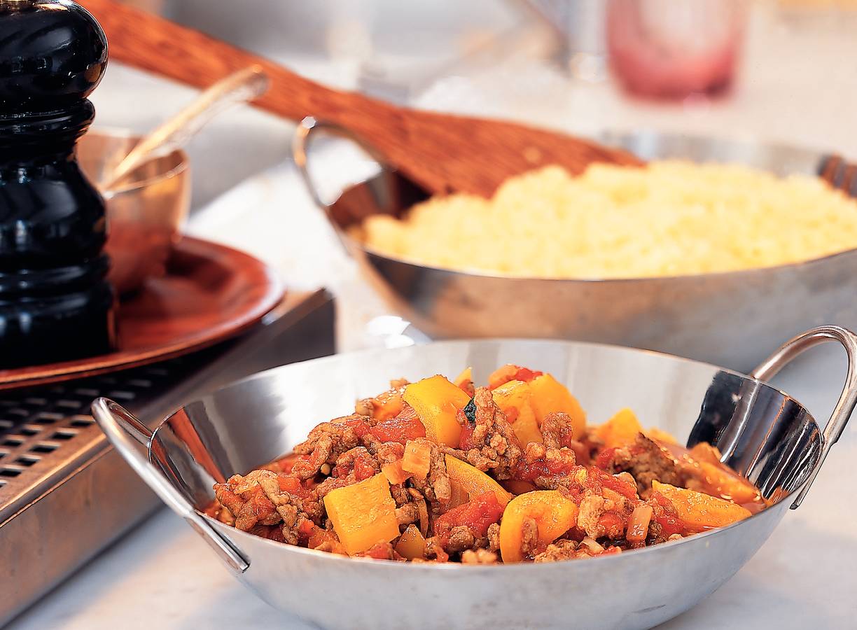 Couscous met pittige gehaktsaus