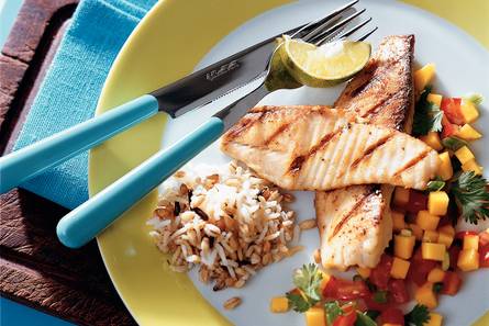 Geroosterde tilapiafilet met mangosalsa