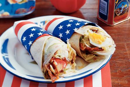 Rijkgevulde caesar salad wraps