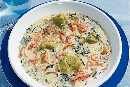 Spinaziesoep met tortelloni