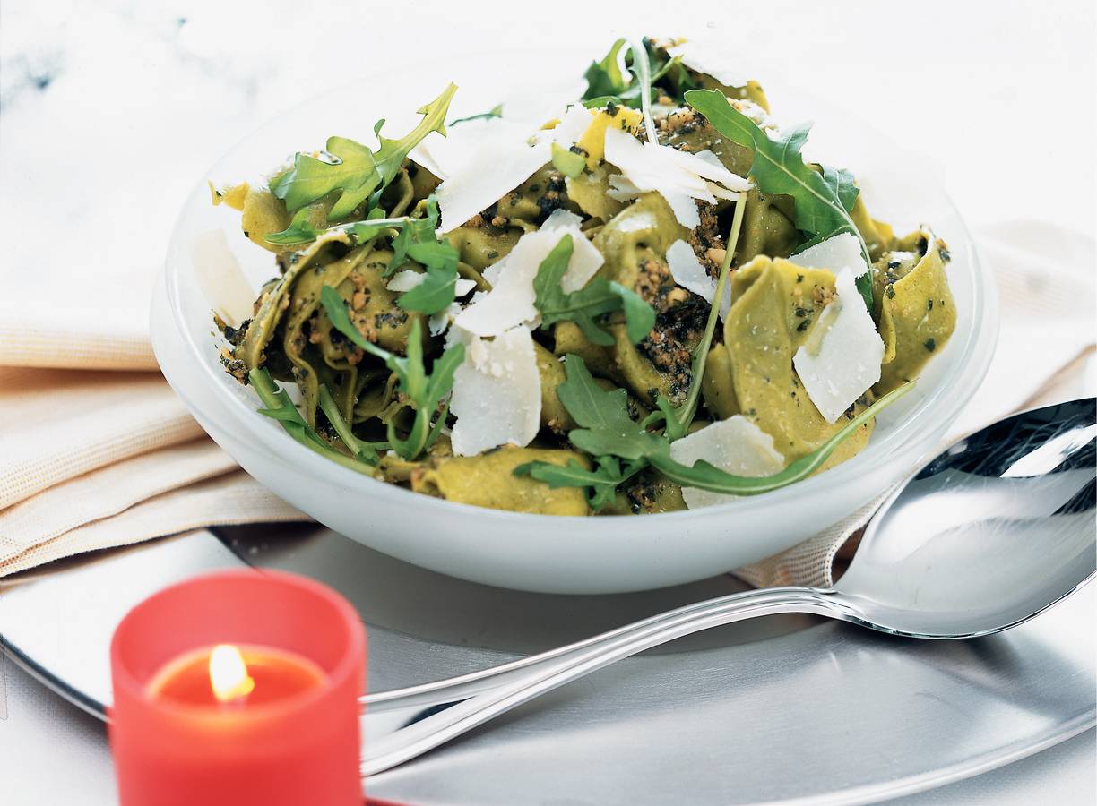 Tortelloni met rucolapesto