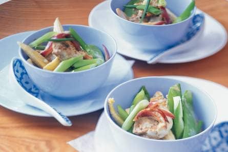 Curry van varkenshaas met voorjaarsgroenten