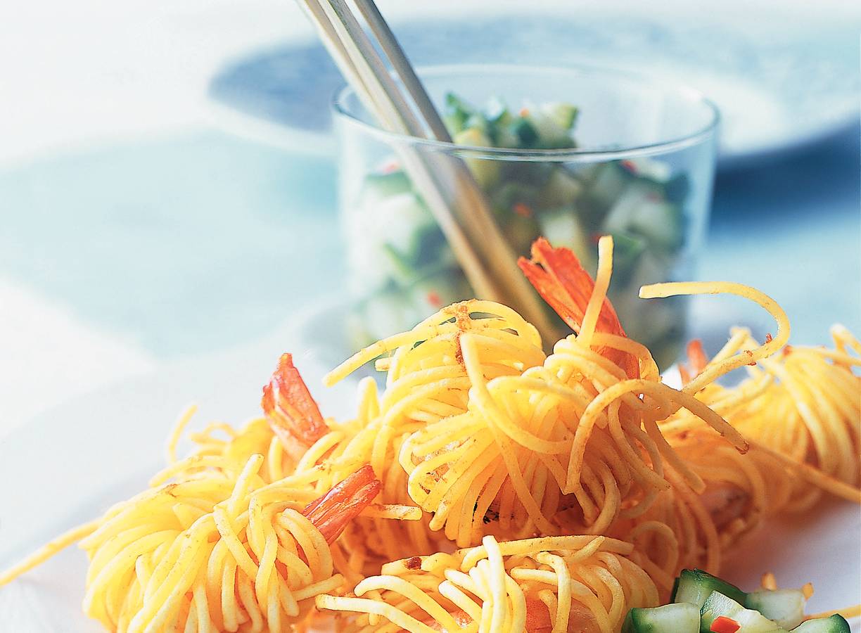 Met mie omwikkelde garnalen