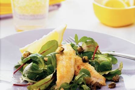 Salade met sliptong en gefrituurde kappertjes