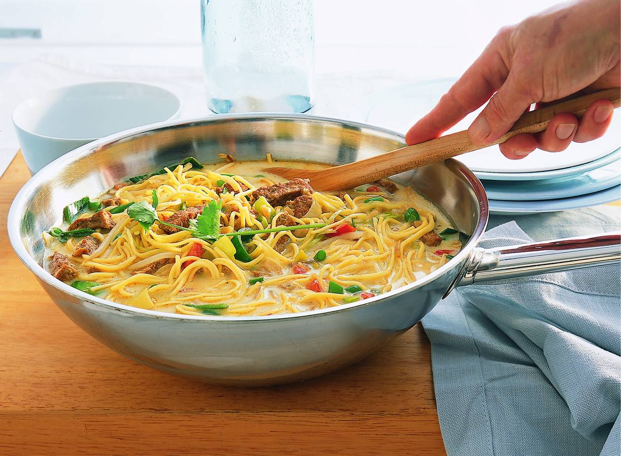 Noedelsoep uit de wok met tofu