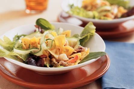 Pastasalade met zeefruit