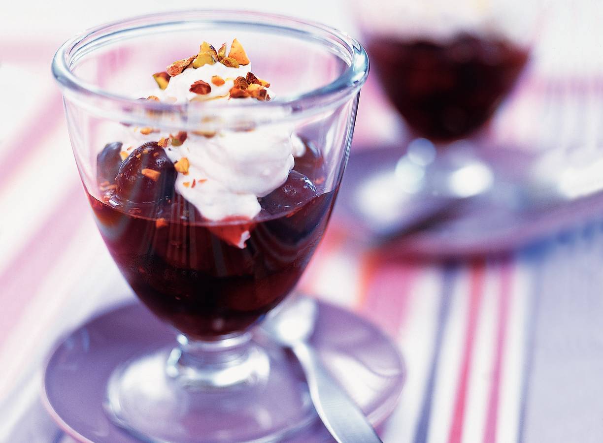In port gemarineerde kersen met limoen-mascarpone