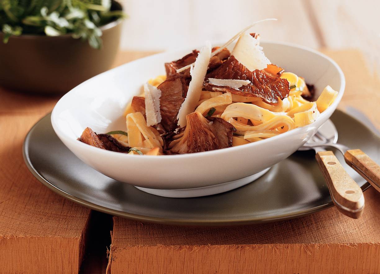 Romige tagliatelle met oesterzwammen