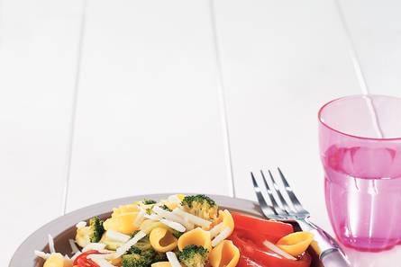 Schelpmacaroni met broccoli en geitenkaas