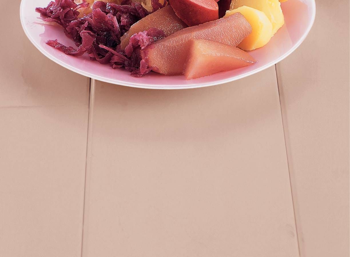 Rodekool en zuurkool met peertjes