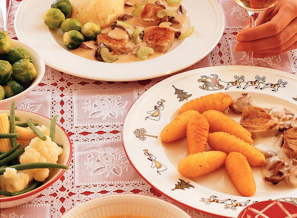 Varkenshaasmedaillons met paddestoelensaus