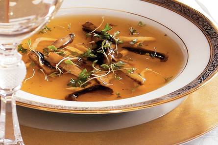 Bospaddestoelenbouillon met portobello