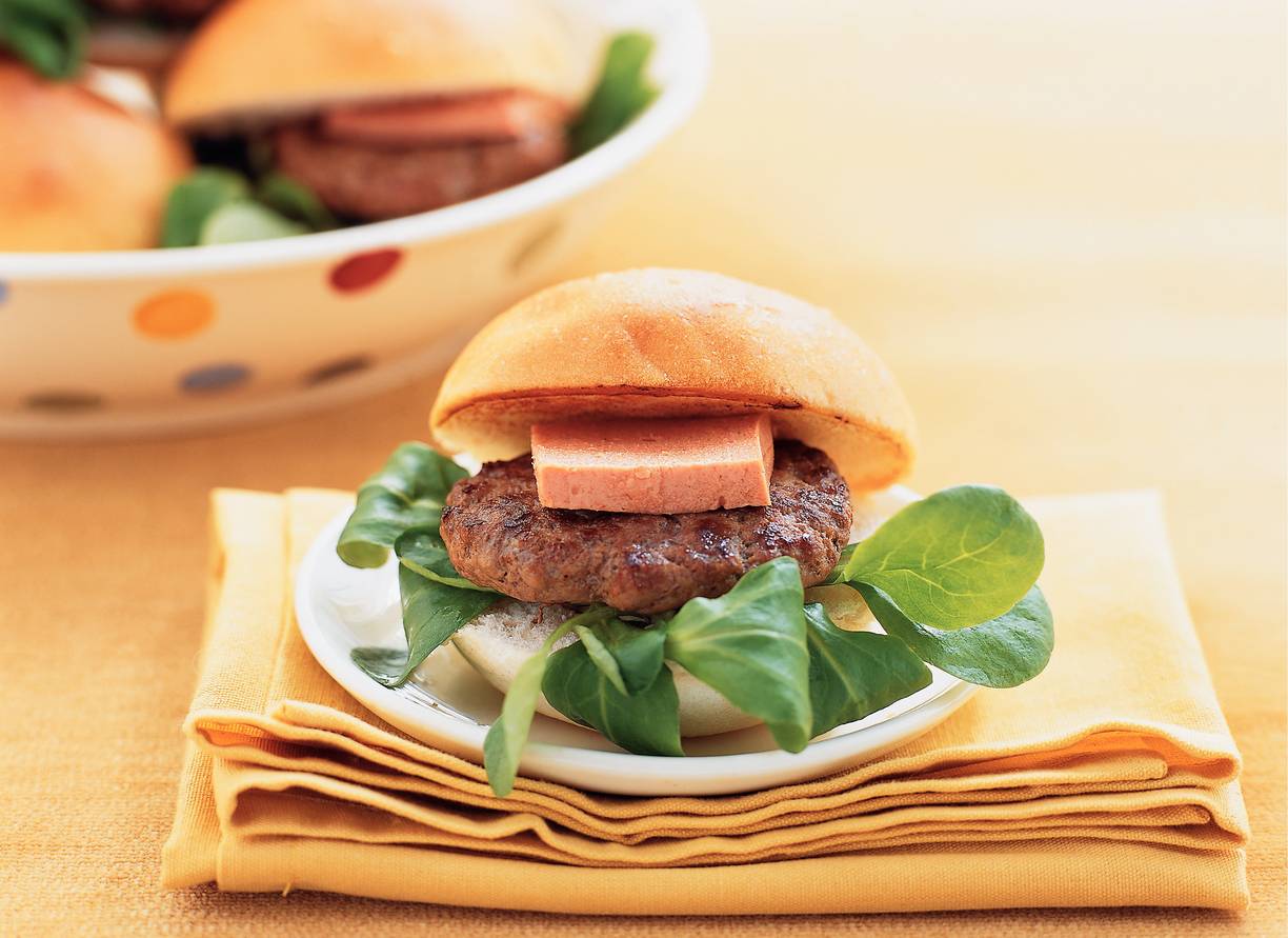 Minihamburger met truffelpaté