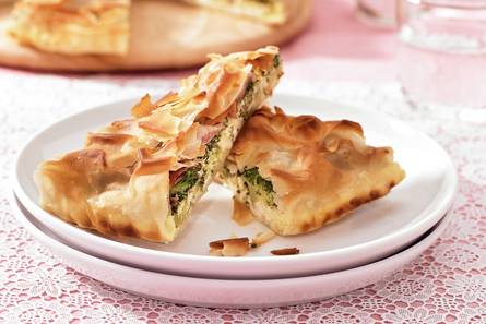 Filodeegtaart met broccoli en serranoham