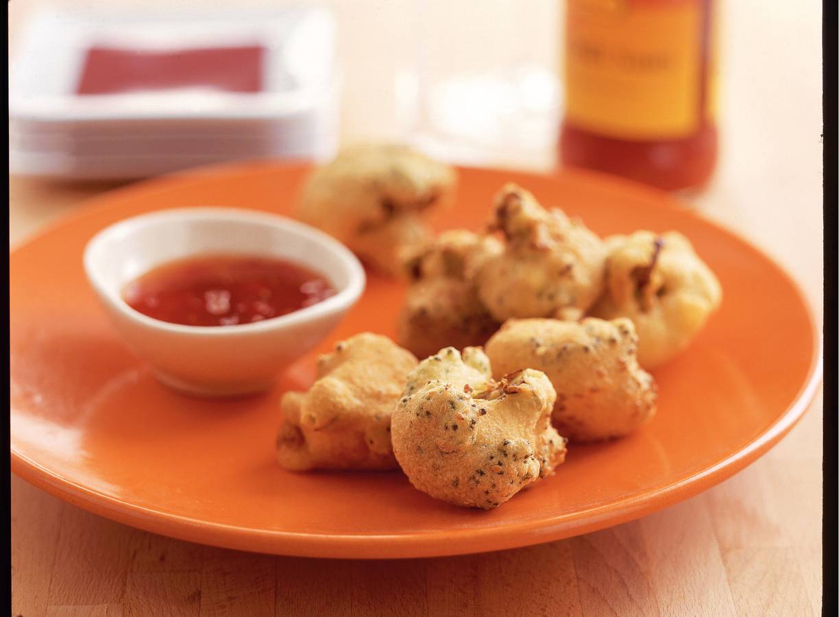 Broccolibeignets met zoete chilisaus