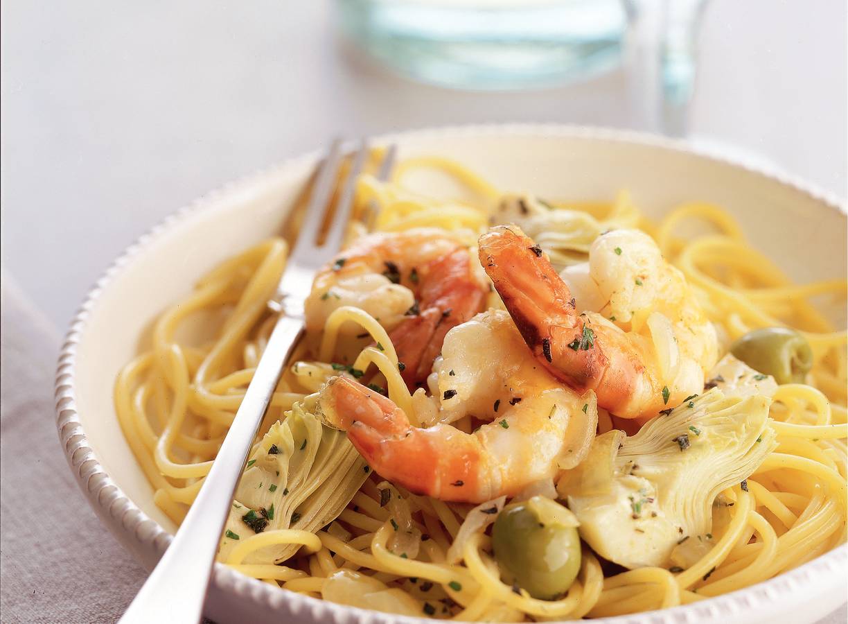 Spaghetti met garnalen en artisjokken