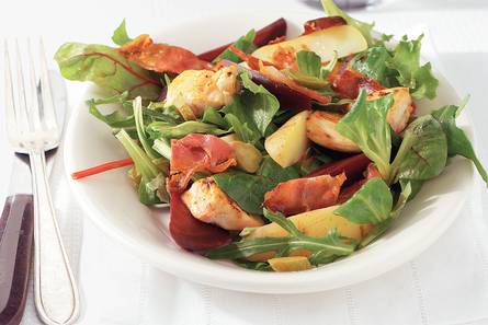 Aardappelsalade met bieten en kip