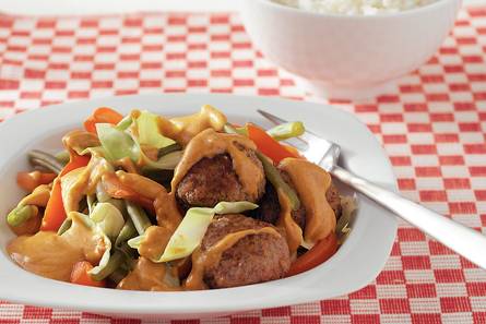 Gehaktballetjes met gado-gado
