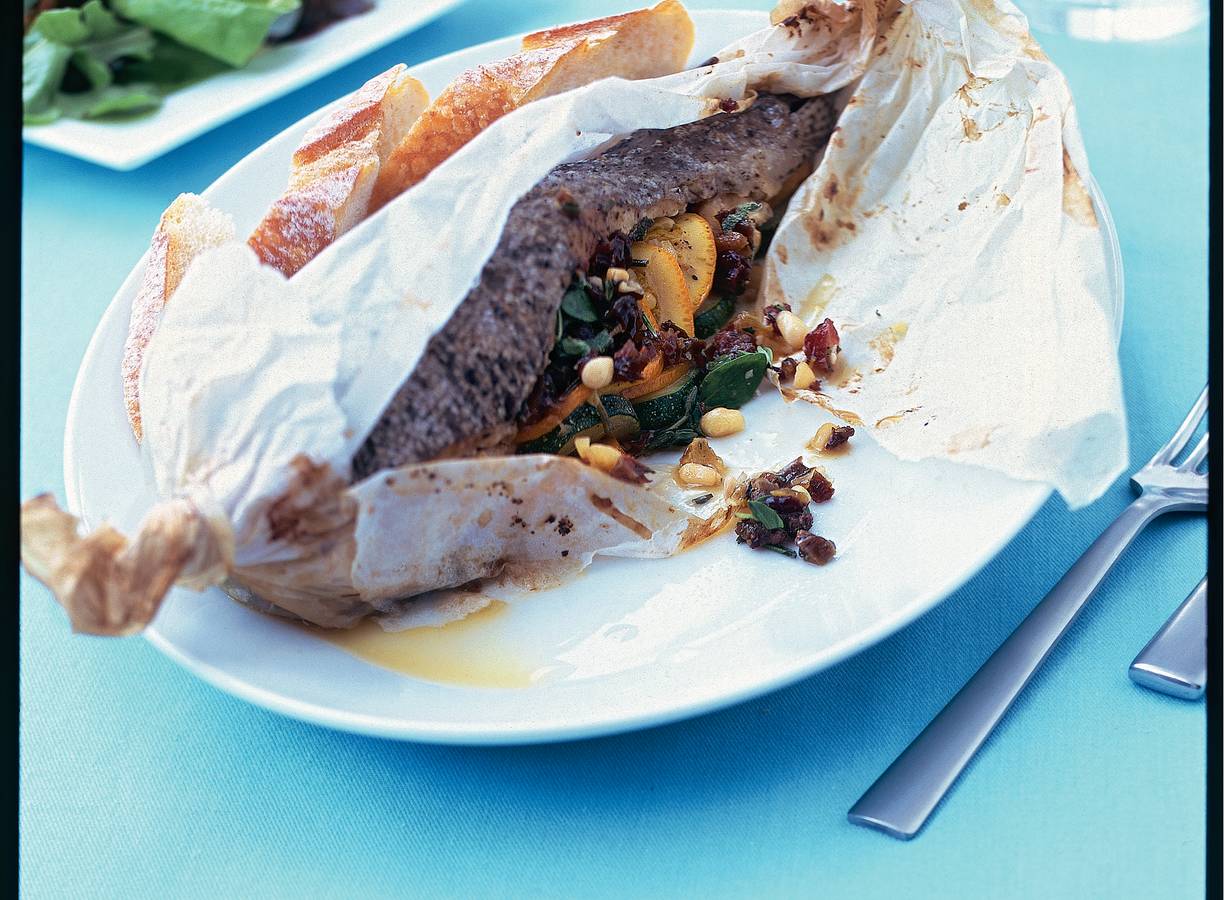 Pakketje met forel en courgette