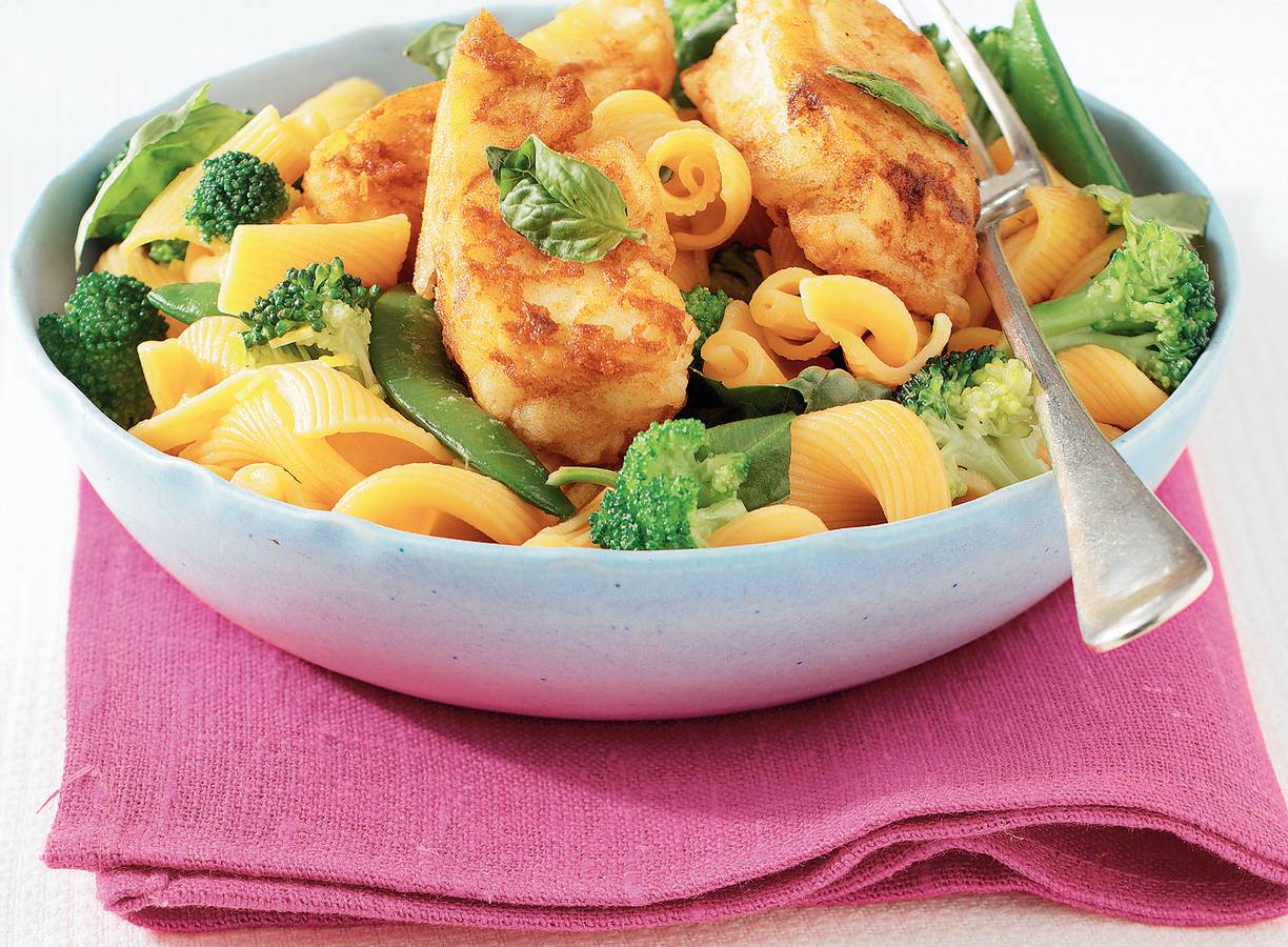 Pasta met zomergroenten en kabeljauw