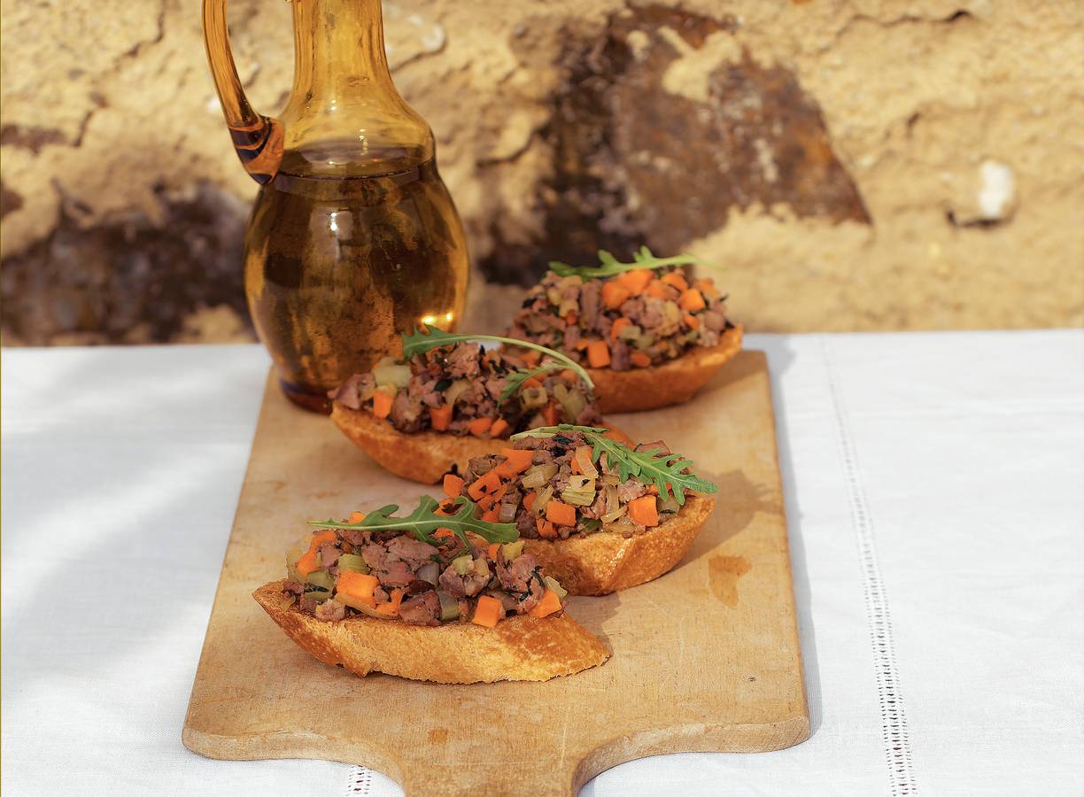 Kippenleverspread op crostini