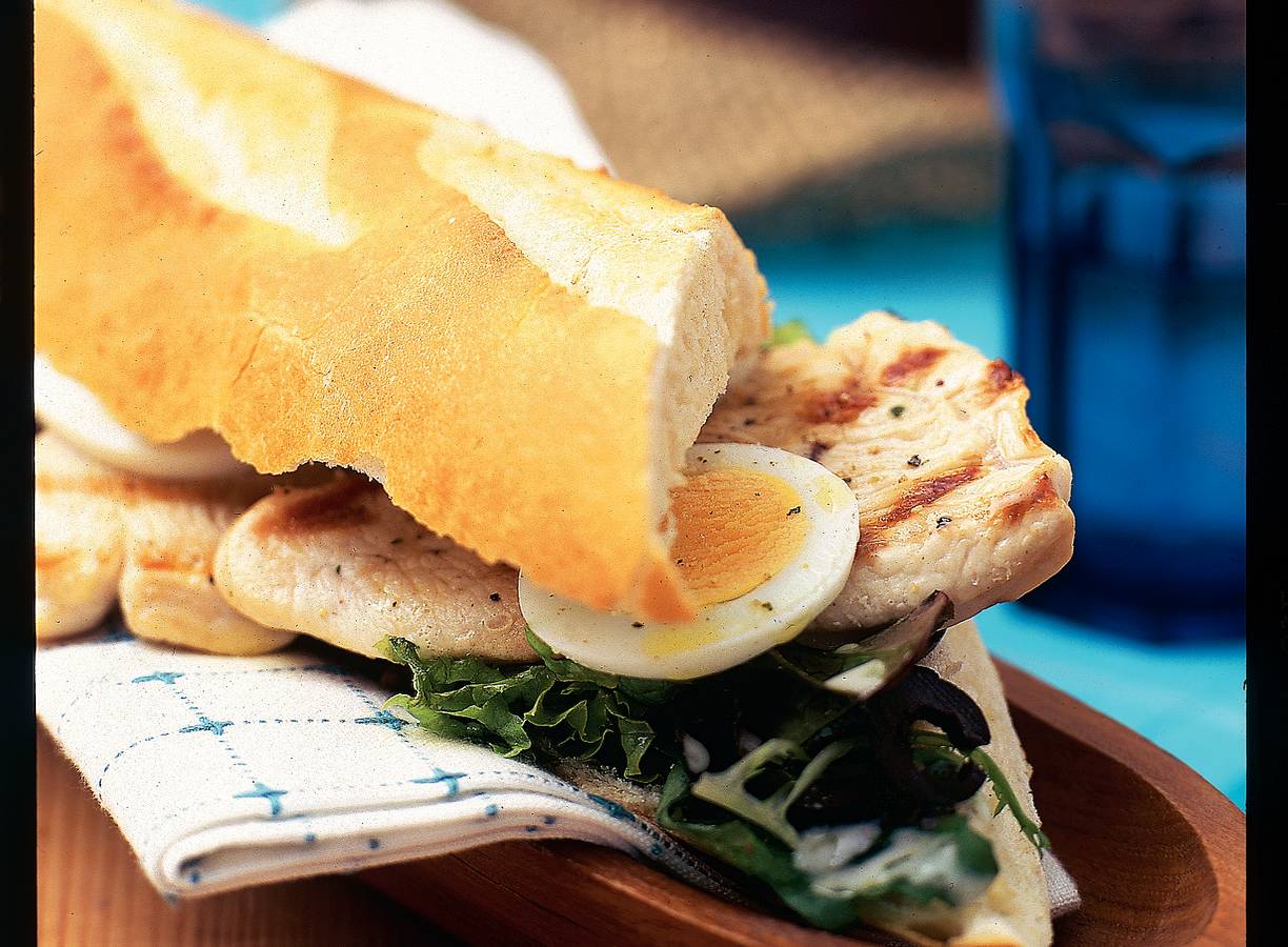 Stokbroodje gegrilde kalkoenfilet