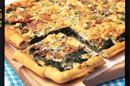 Spinazietaart met blauwe kaas & gedroogde ham