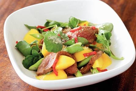 Thaise biefstuksalade
