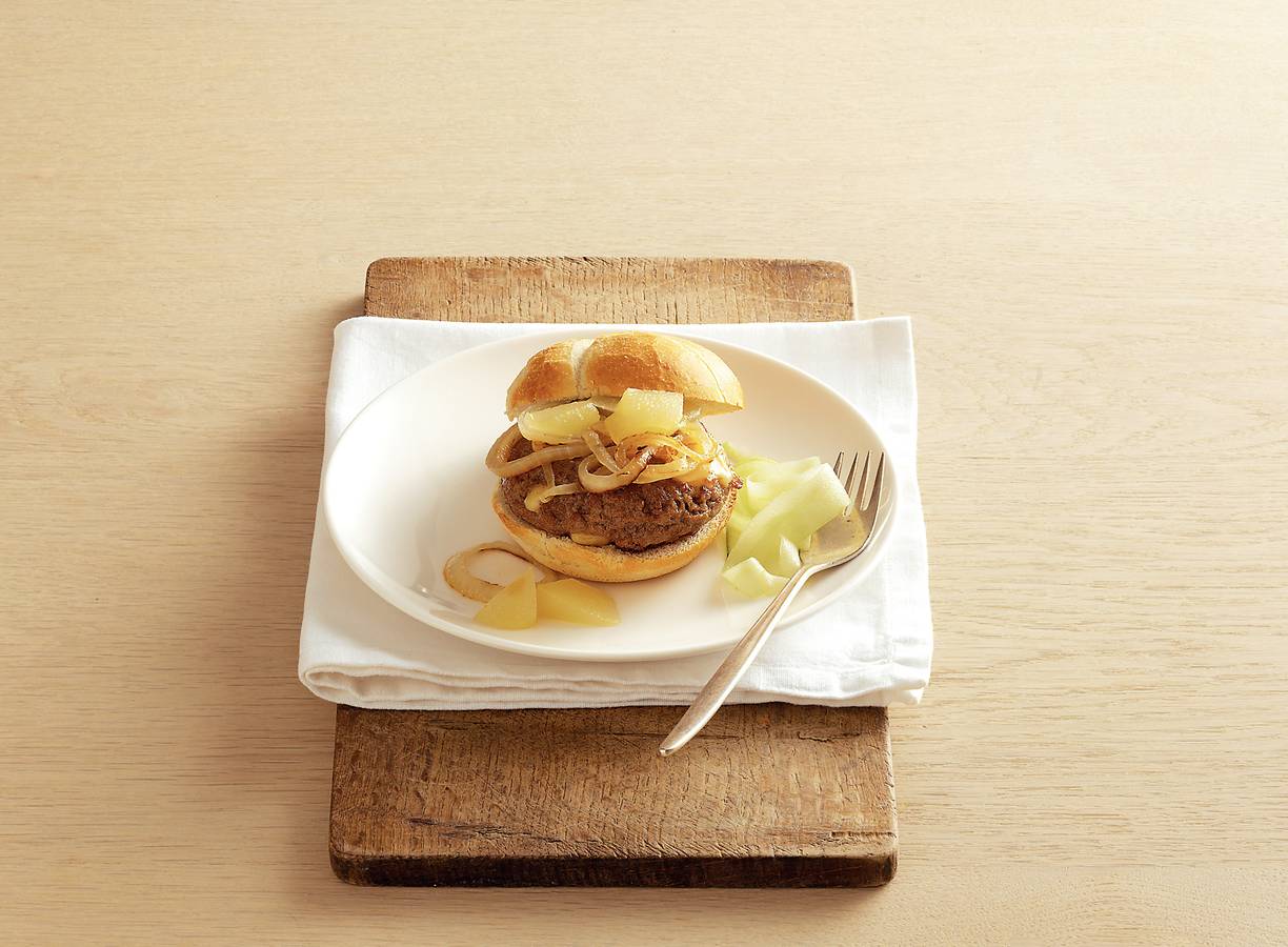 Kaasburger met perencompote