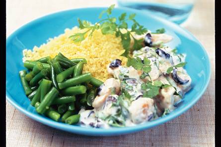 Kip met yoghurt en olijven
