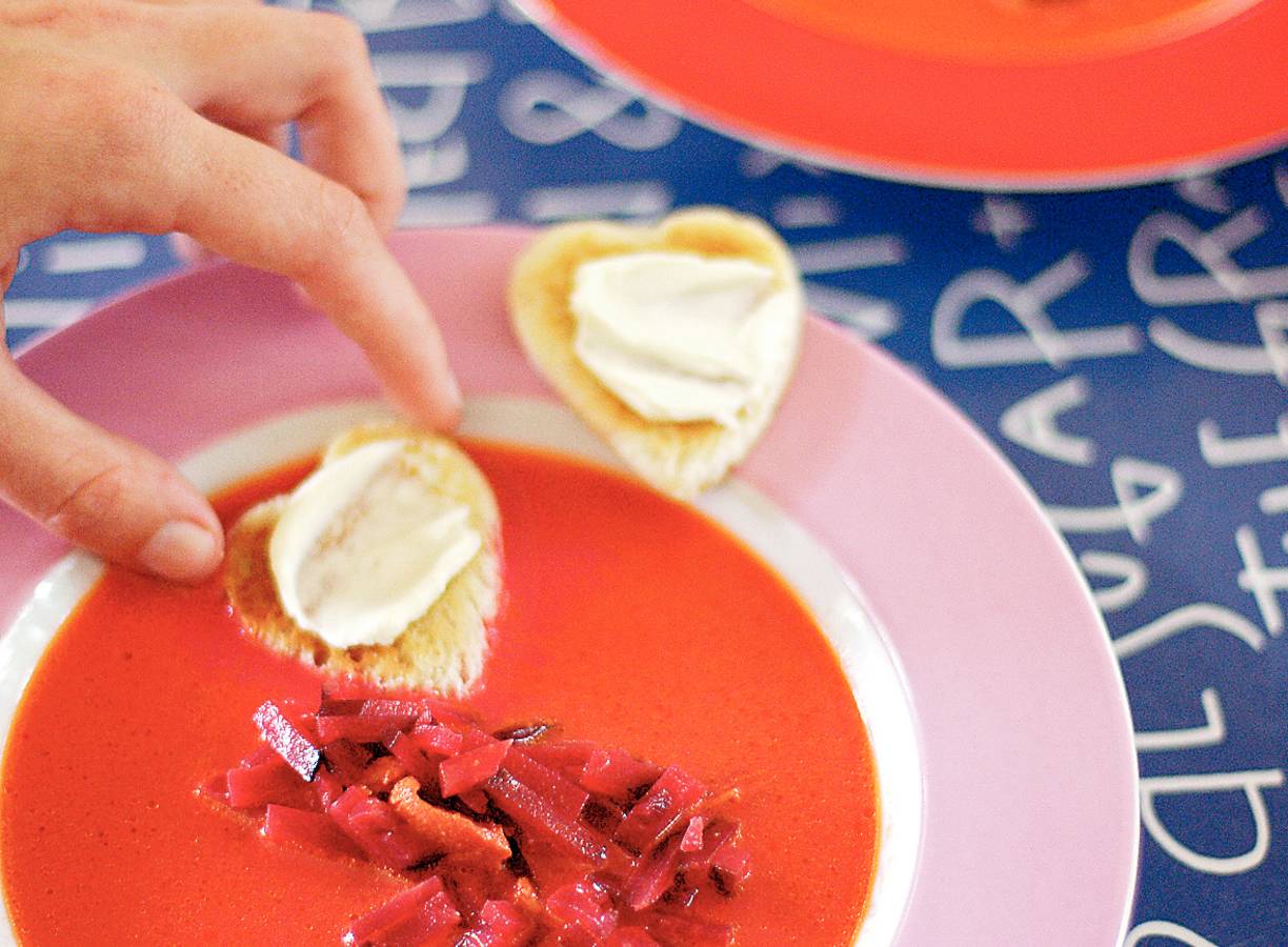 Bietjessoep met hartcroutons