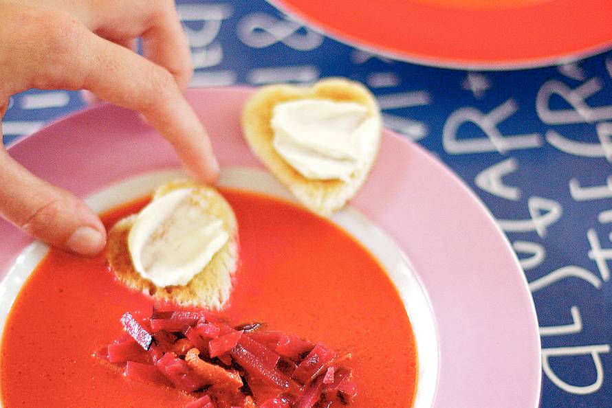 Bietjessoep met hartcroutons