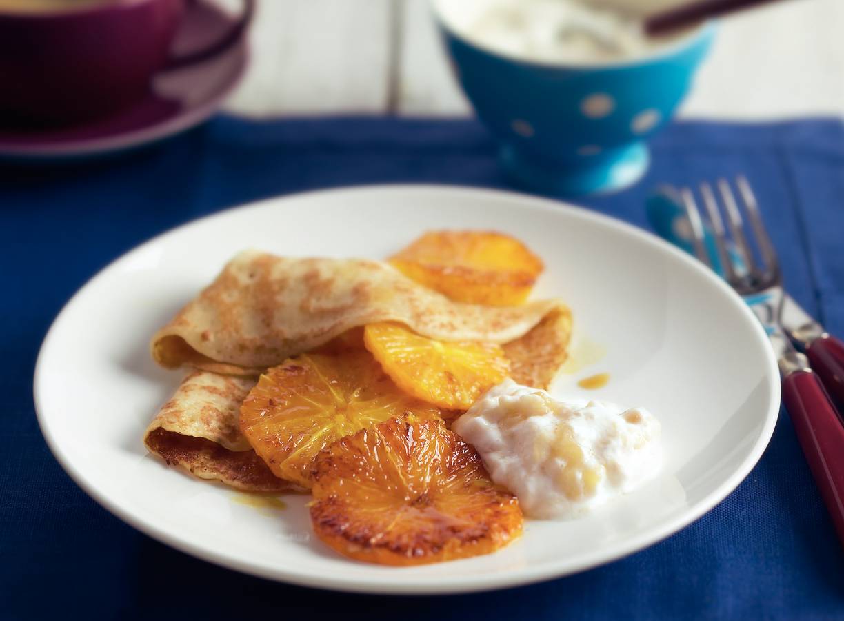 Flensjes met bananenkwark en sinaasappel