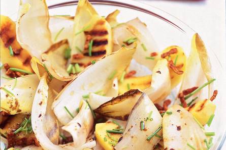 Lauwwarme witlofsalade met appel