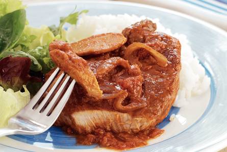 Hamlappen uit de oven met rode wijn en gember