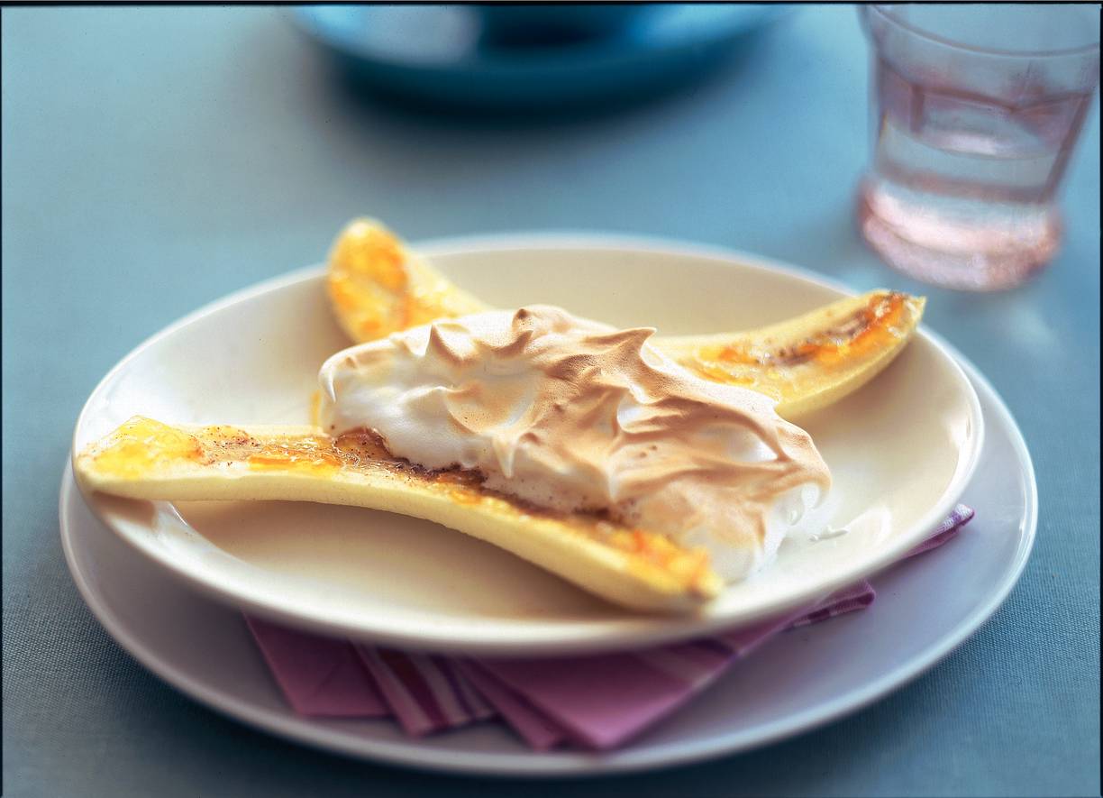 Banaan met eiwitschuim en marmelade