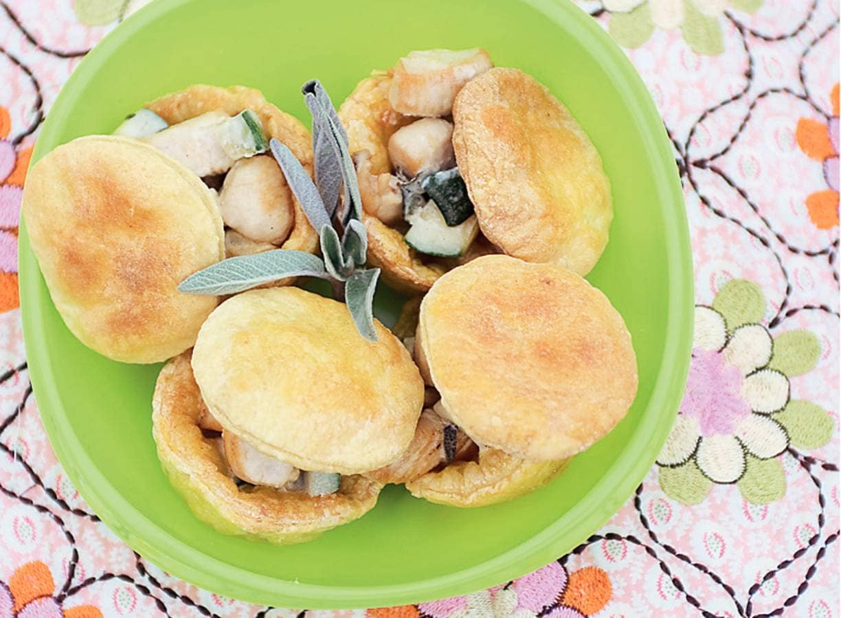 Kippasteitjes met courgette