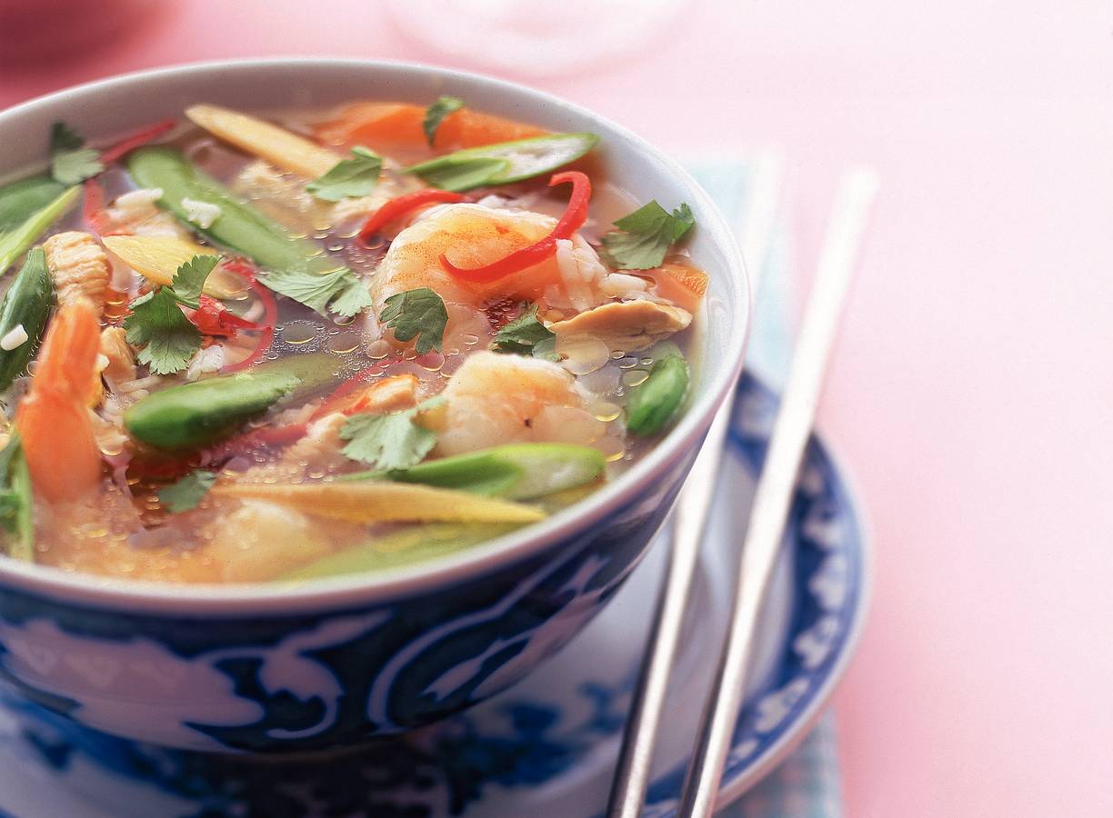 Thaise kippensoep met garnalen