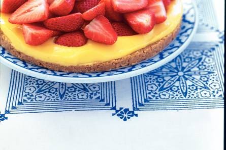 Custardtaartje met aardbeien