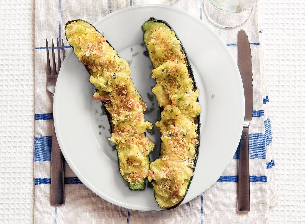 Courgette gevuld met zomerstamppot
