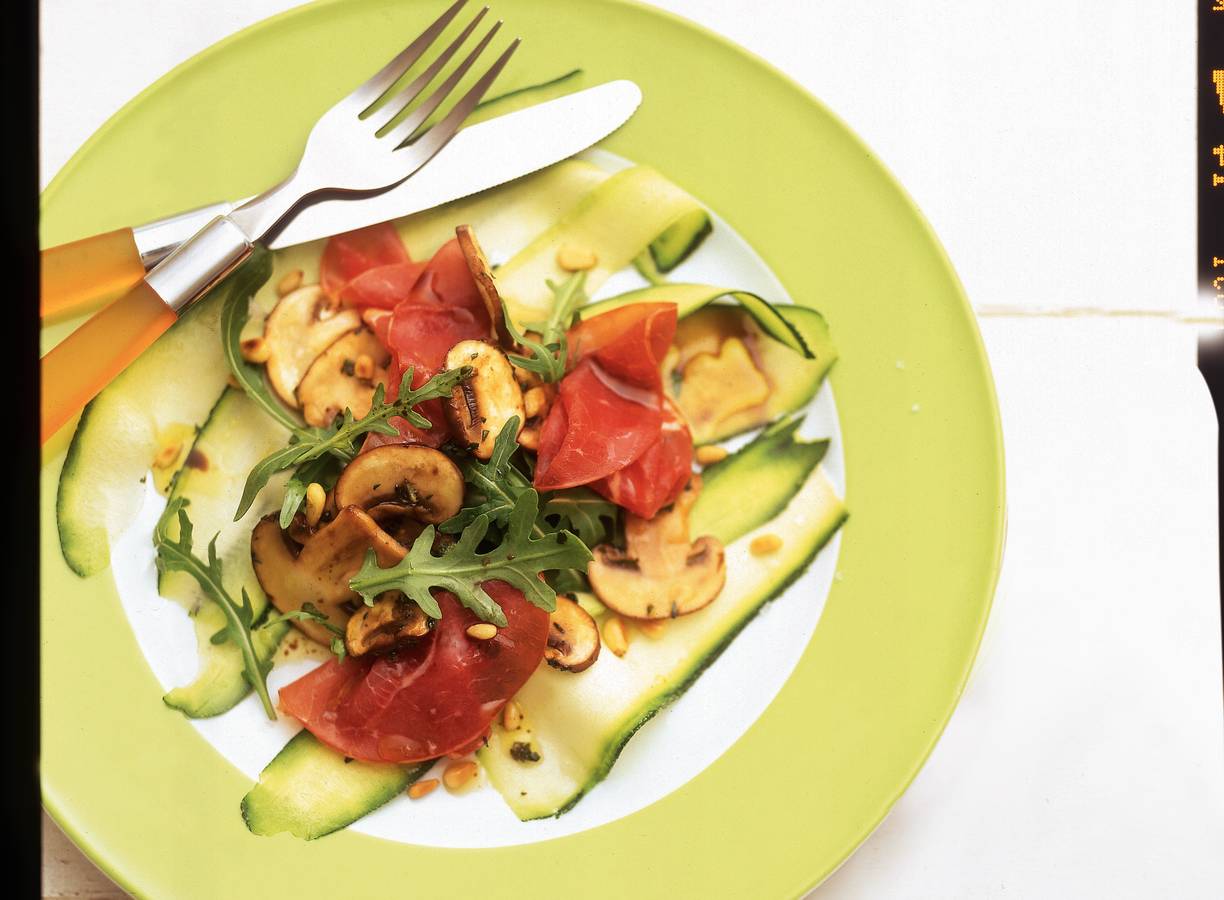 Courgettecarpaccio met rookvlees
