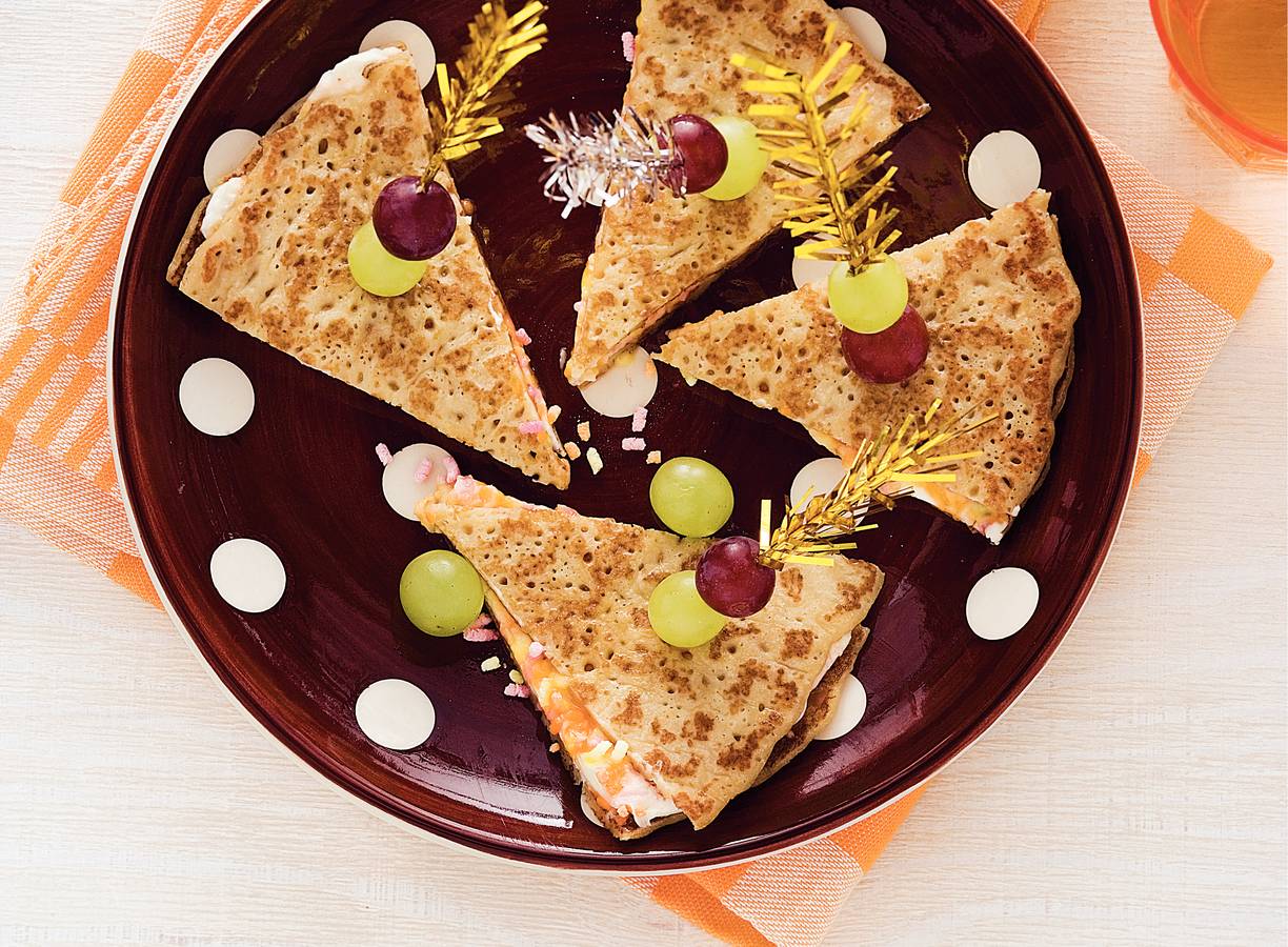 Feestelijk gevulde kinderpannenkoeken