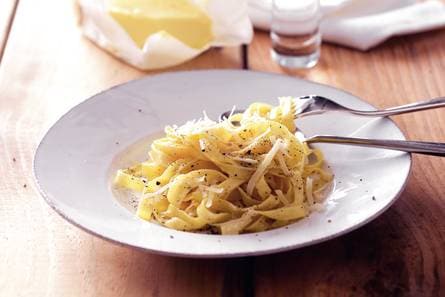 Tagliatelle met boter en schapenkaas