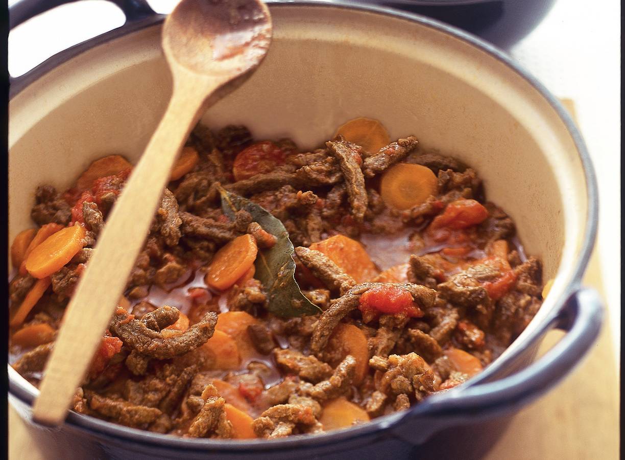 Snelle runderstoof met wortel en puree