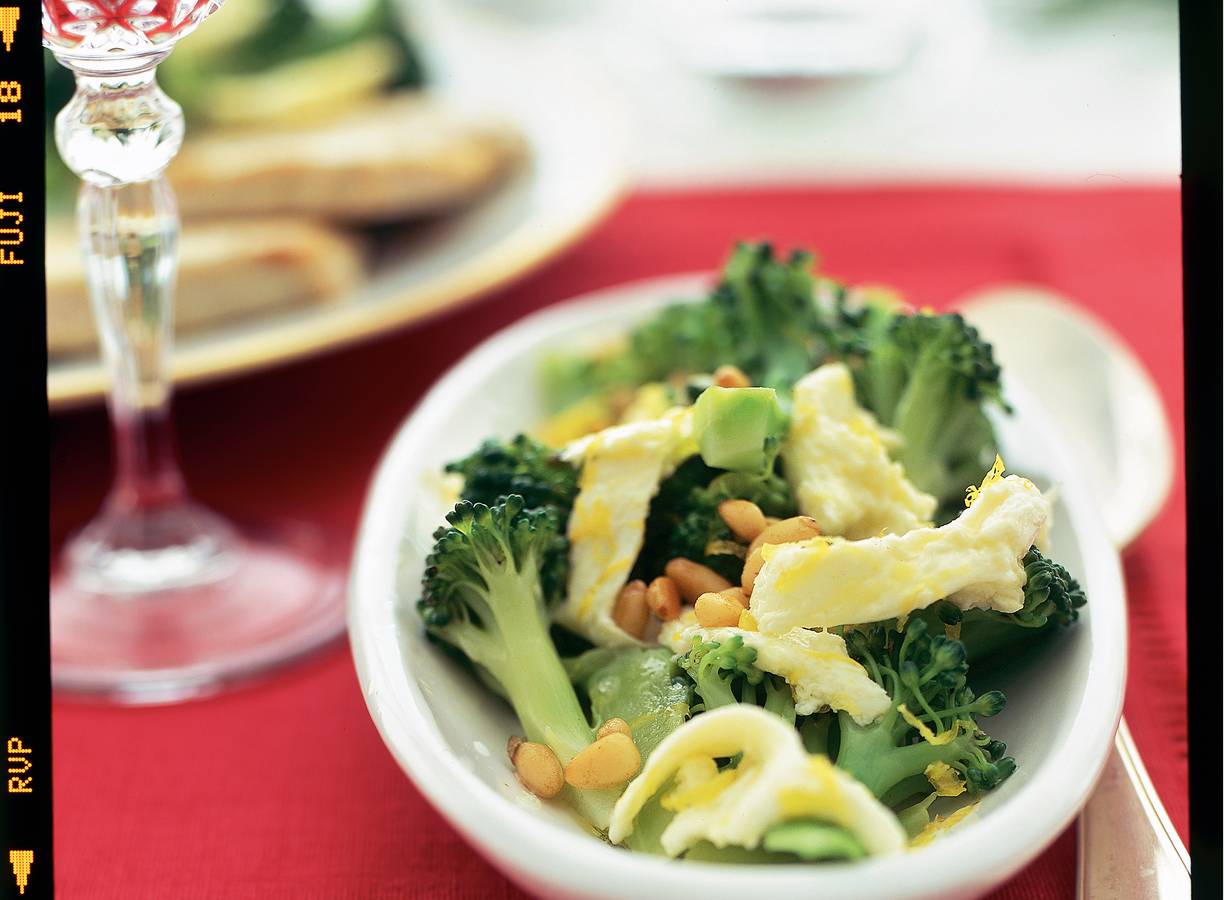 Aspergebroccoli met citroenmozzarella