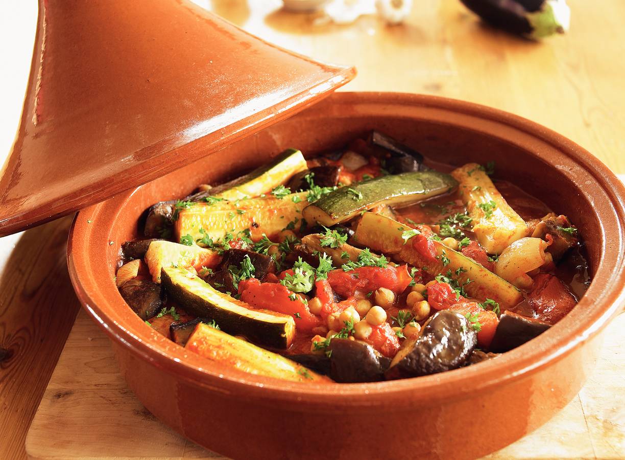 Groentetajine met gegrild vlees