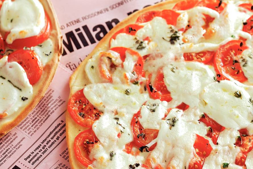 Pizza Margherita Recept Allerhande Albert Heijn