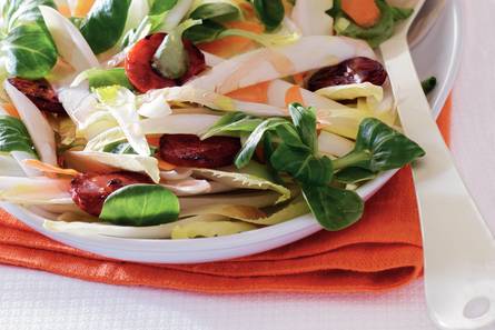 Witlofsalade met chorizo