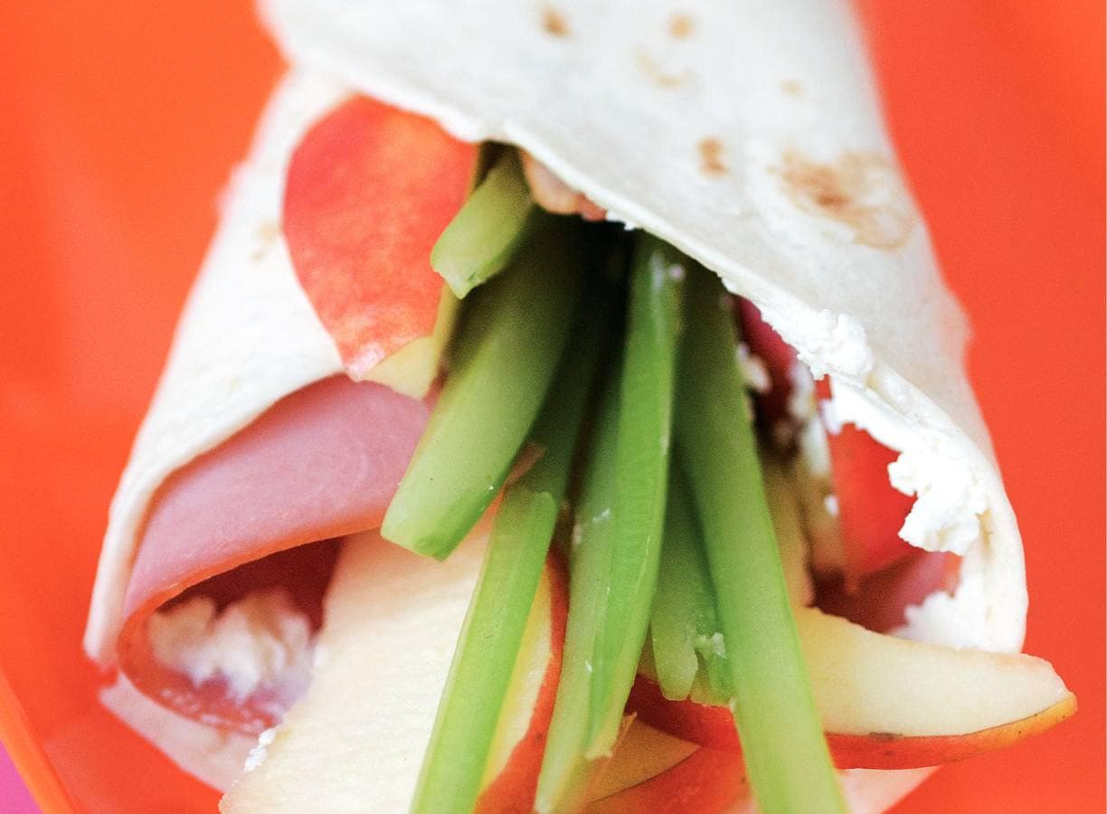 Wrap met ham, appel en bleekselderij